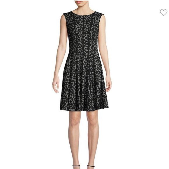 Gabby Skye Black & White Leopard Pattern Sleeveless Dress - Picture 1 of 11